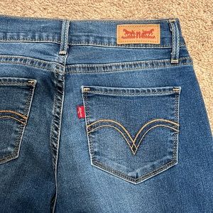 Levi’s Bootcut blue jeans